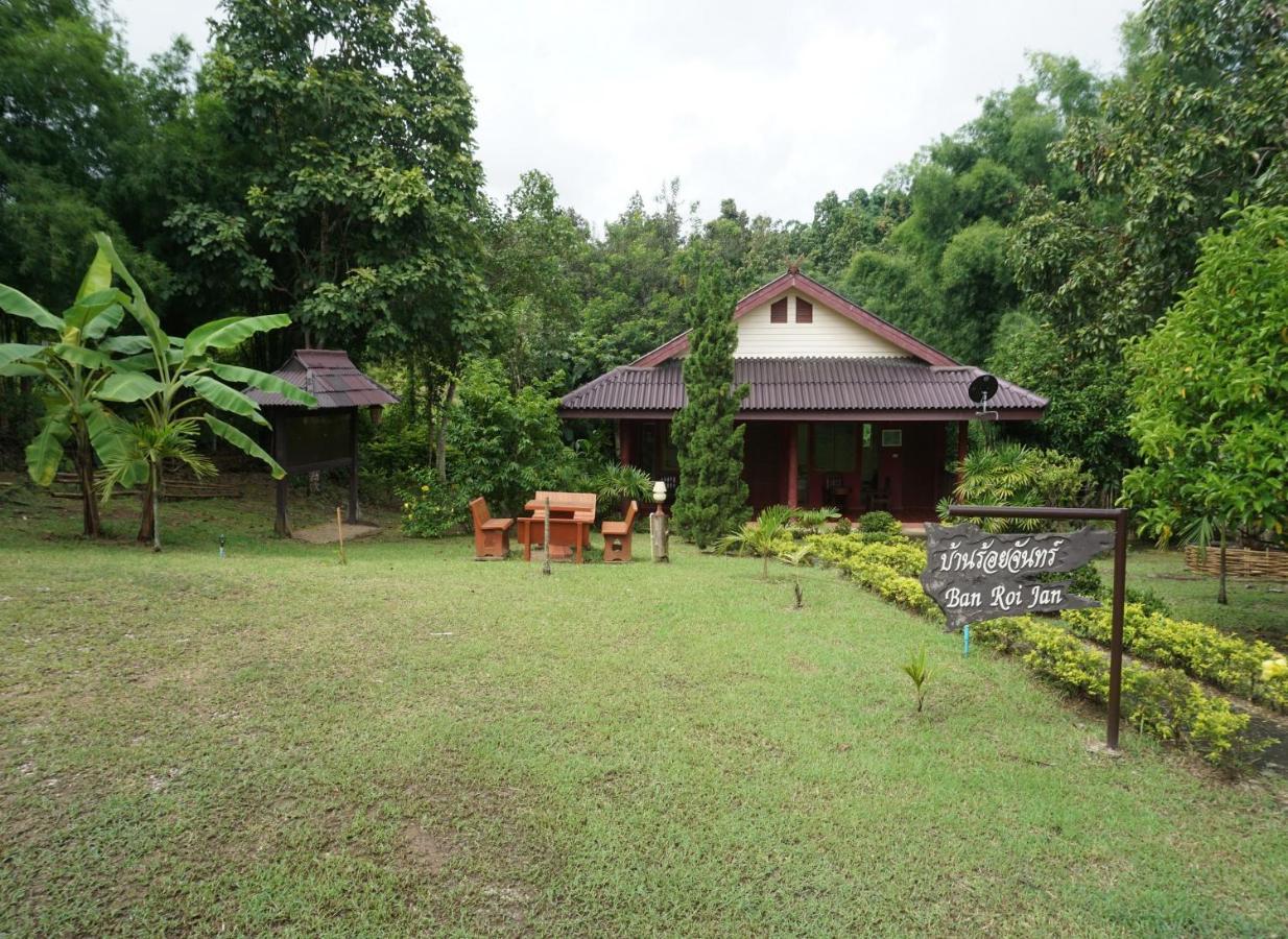 班莱汀泰式加姆生态小屋 湄林 外观 照片
