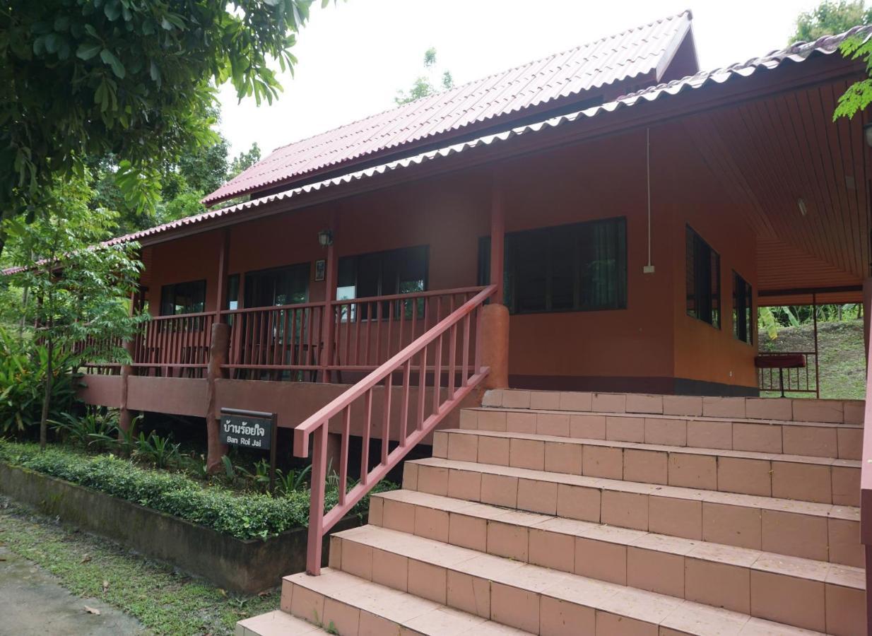 班莱汀泰式加姆生态小屋 湄林 外观 照片