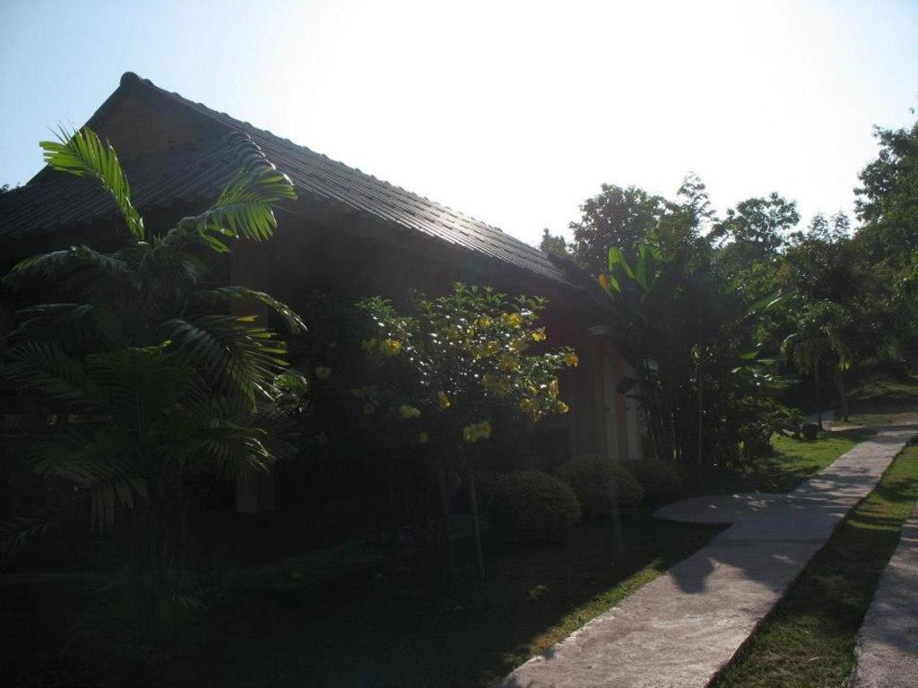 班莱汀泰式加姆生态小屋 湄林 外观 照片
